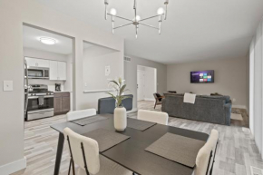 Cozy 2BR Stay in Rochester Hills